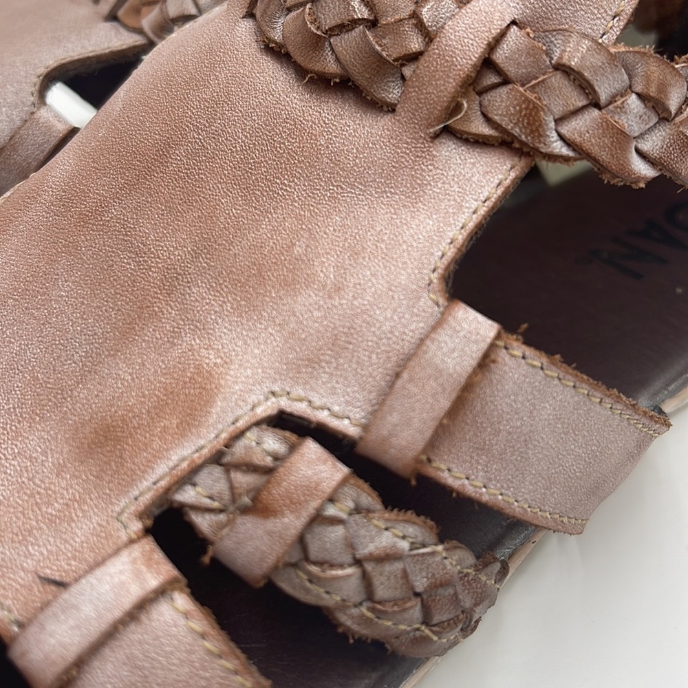 BRAND NEW ROAN Cognac Gladiator Sandals. US Size 10. - Picture 3 of 6